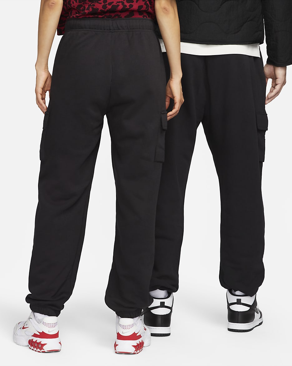 Nike Sportswear Club Fleece Women s Mid Rise Oversized Cargo Sweatpants